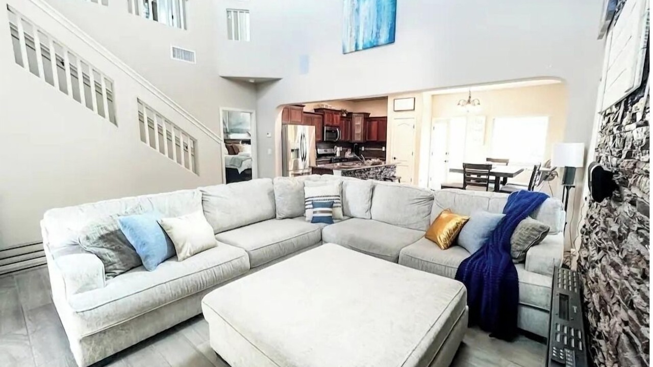 Photo of Livingroom in Biggs Field