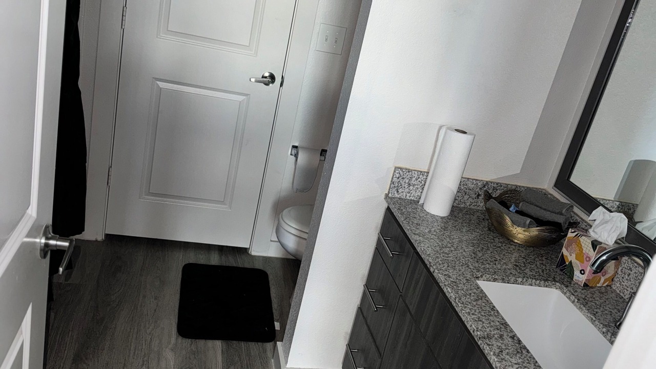 Photo of Bathroom in George Bush Park/Eldridge