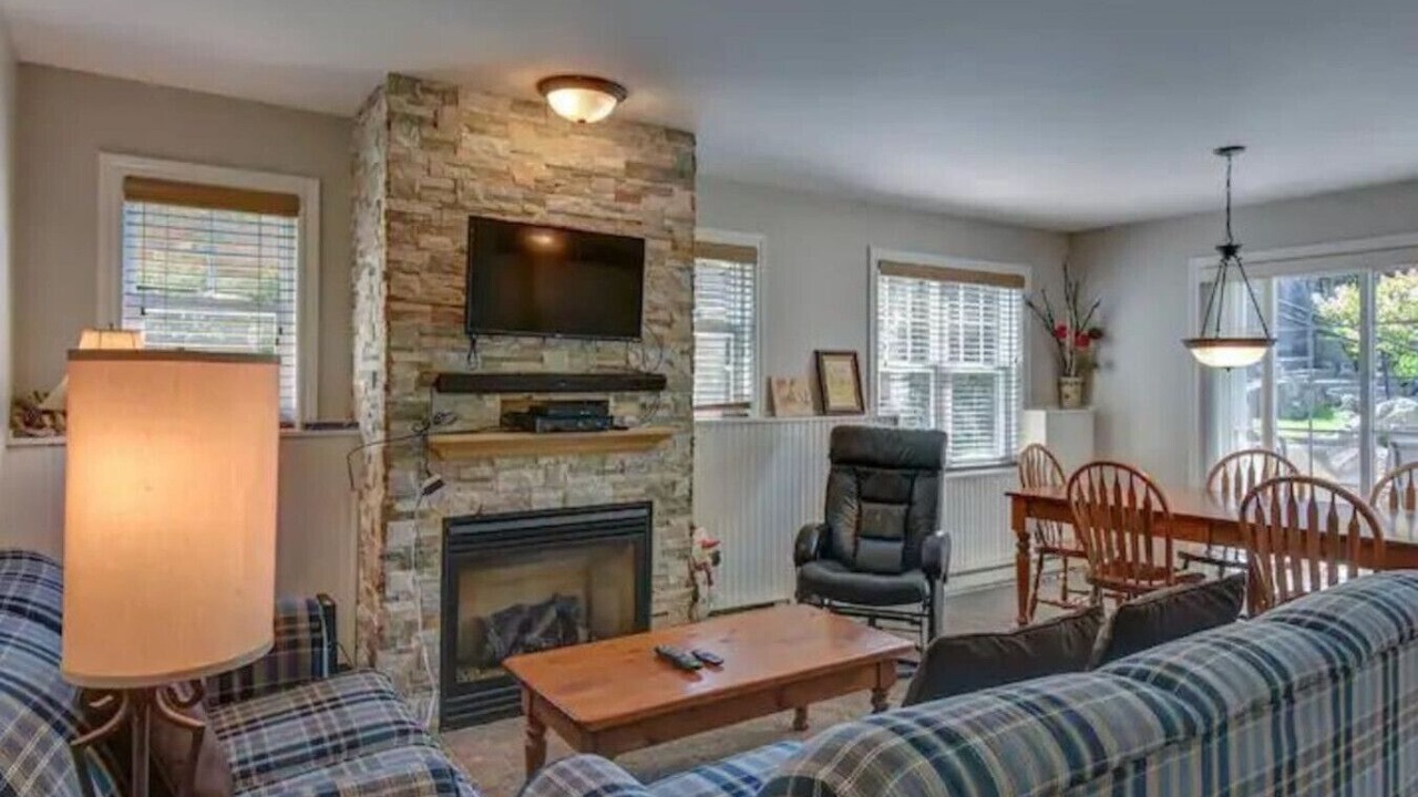 Photo of Livingroom in Saint-Faustin-Lac-Carre