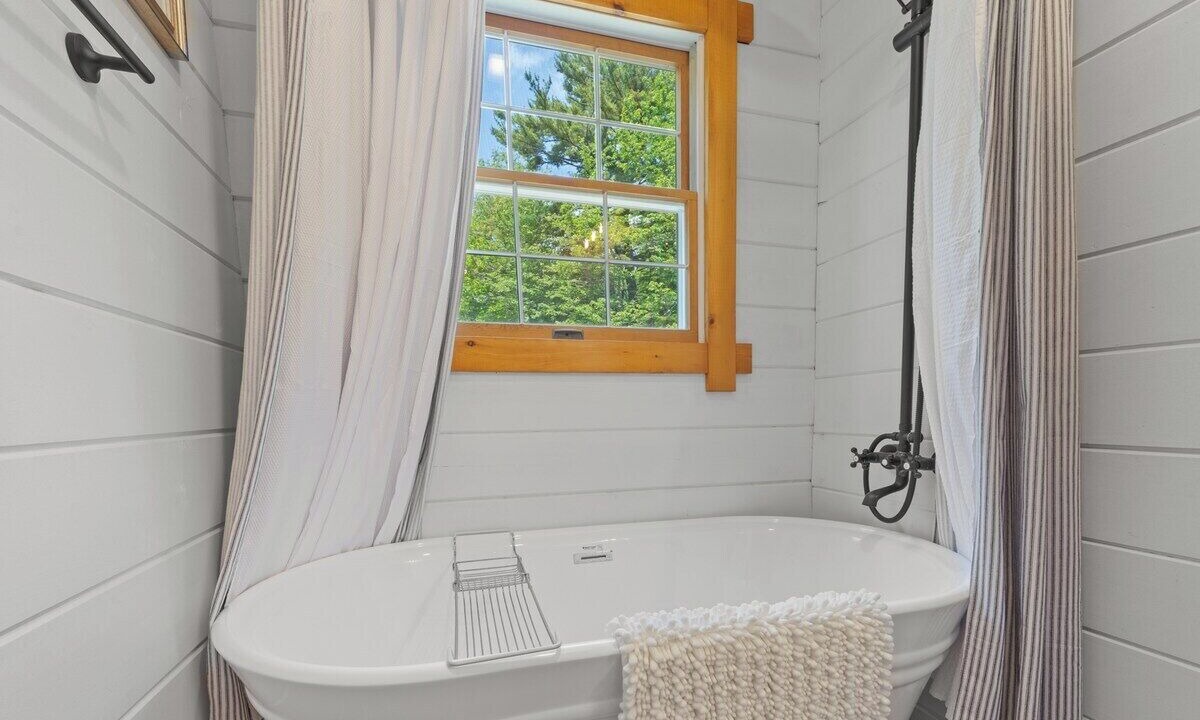 Photo of Bathroom in Lamoine
