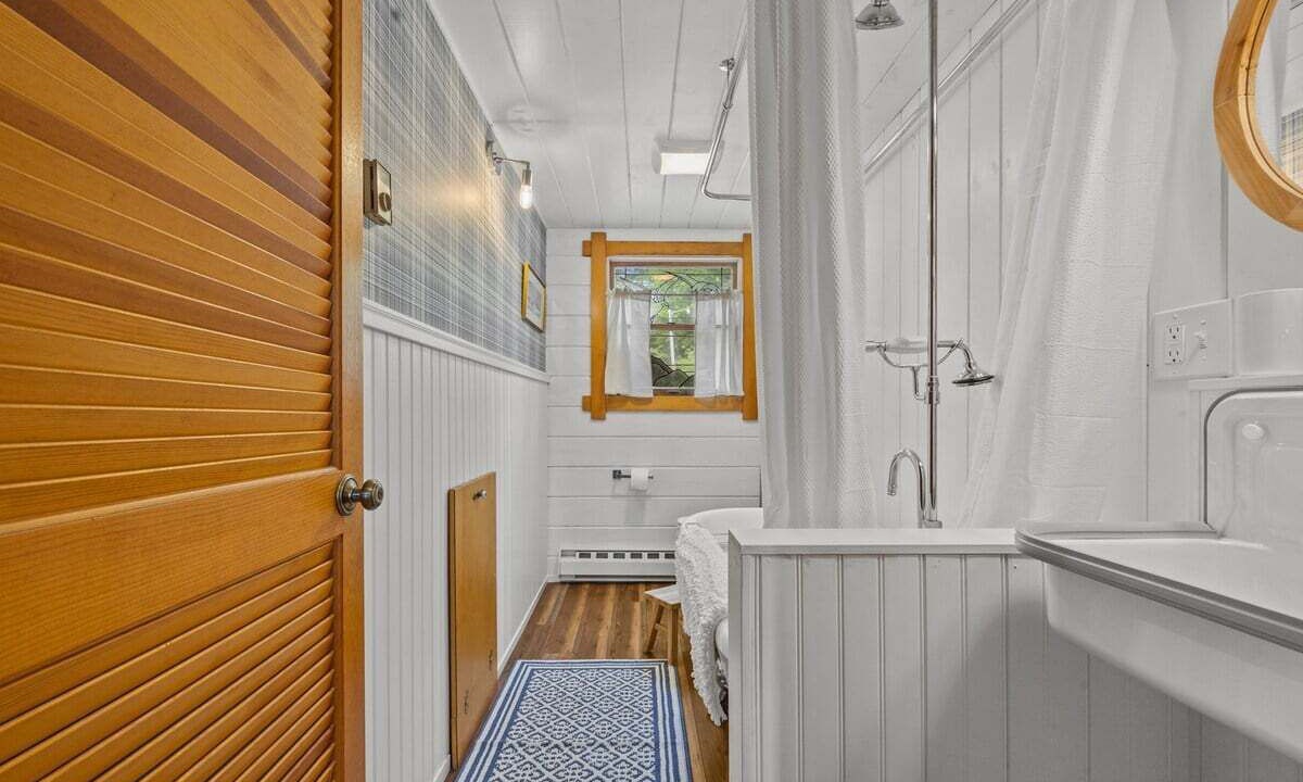 Photo of Bathroom in Lamoine