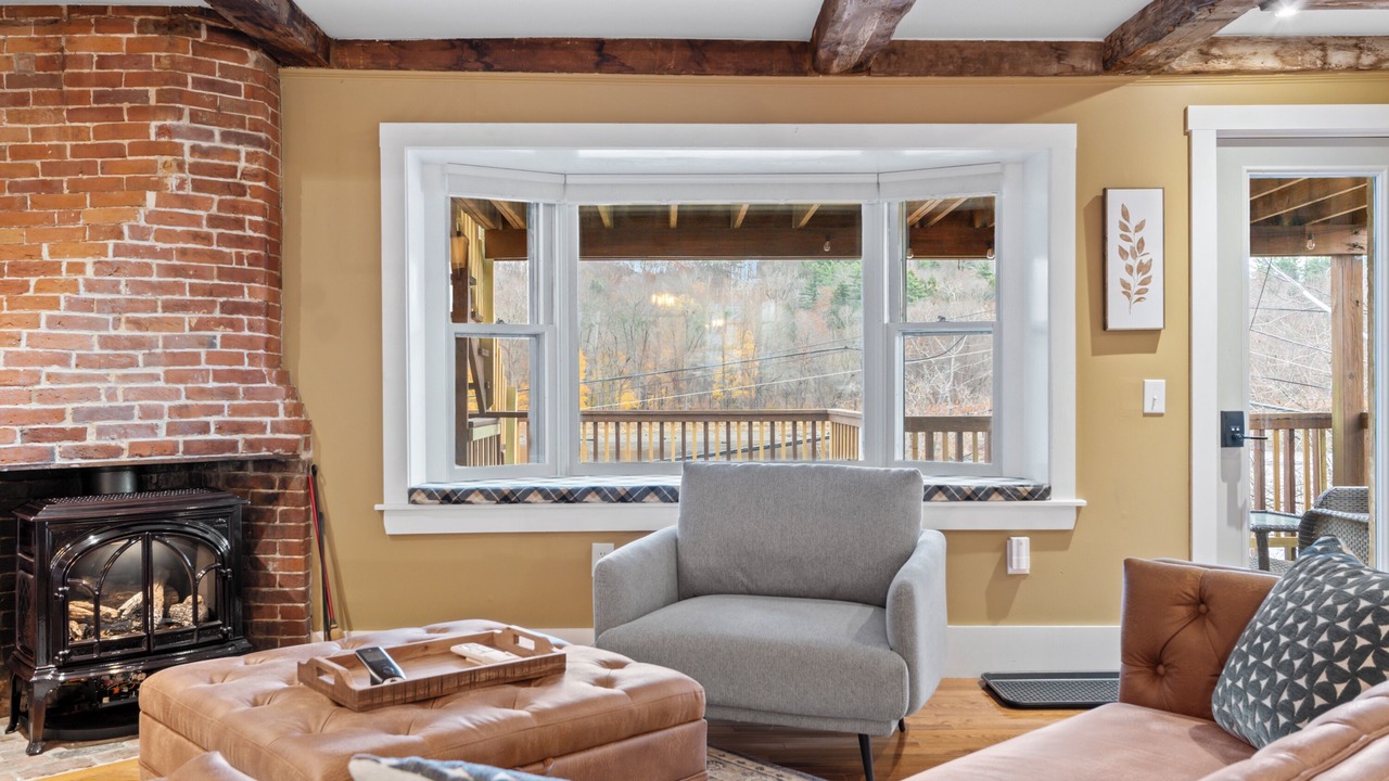 Photo of Livingroom in Hallowell