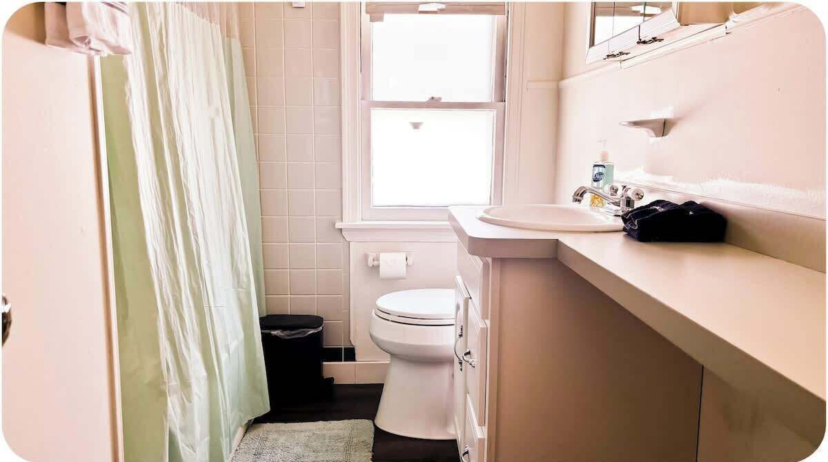 Photo of Bathroom in Eggertsville