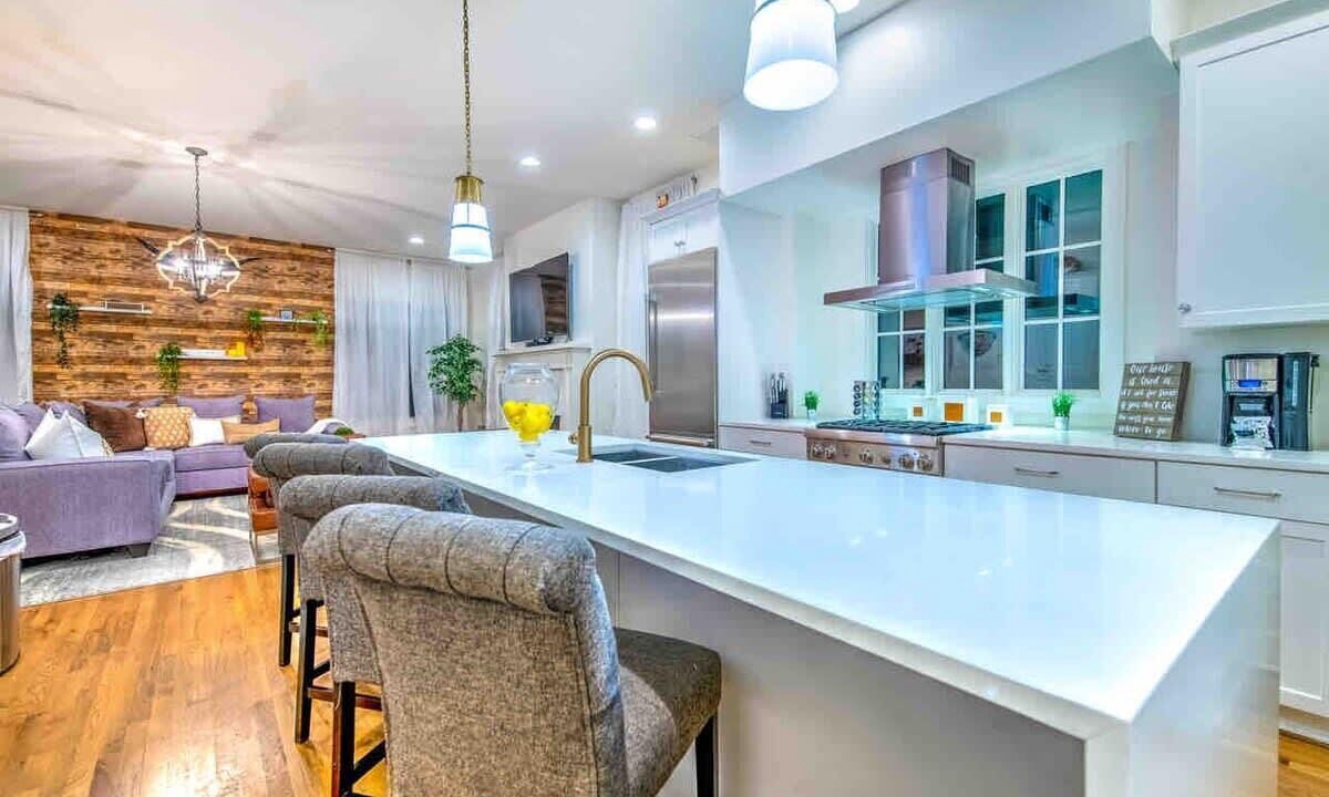 Photo of Kitchen in Hillsboro West End