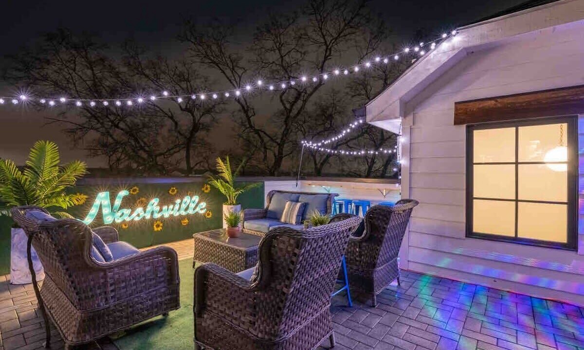 Photo of Patio Balcony in Hillsboro West End