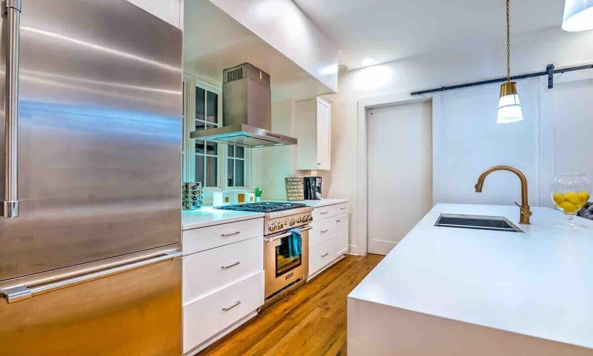 Photo of Kitchen in Hillsboro West End