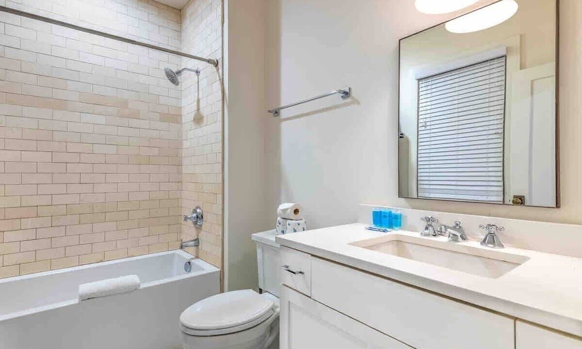 Photo of Bathroom in Hillsboro West End