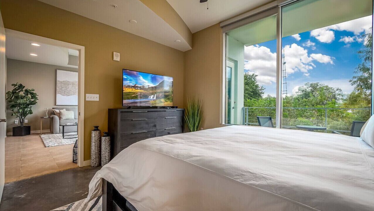 Photo of Bedroom in South Eola