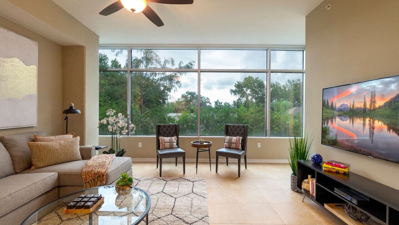 Photo of Livingroom in South Eola