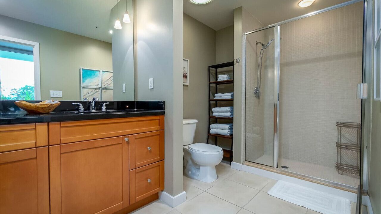 Photo of Bathroom in South Eola