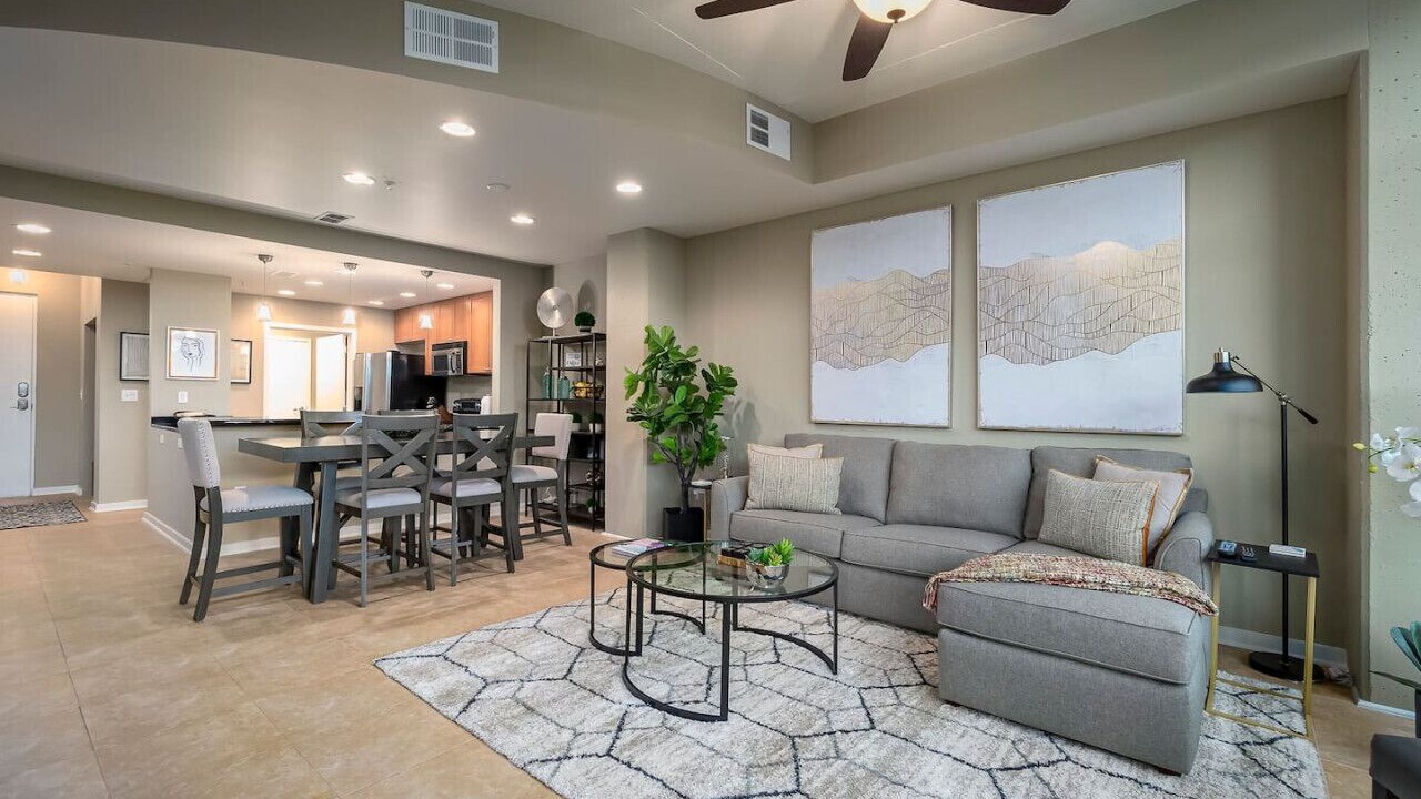 Photo of Livingroom in South Eola