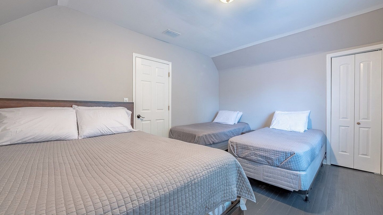 Photo of Bedroom in New City