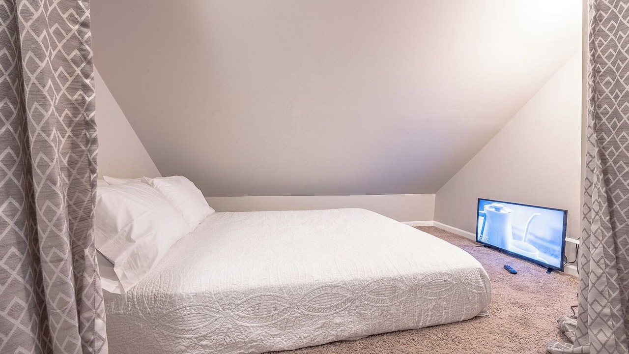 Photo of Bedroom in New City