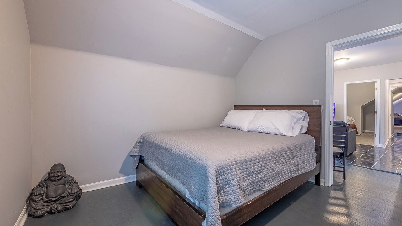 Photo of Bedroom in New City