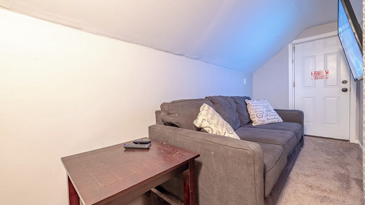 Photo of Livingroom in New City