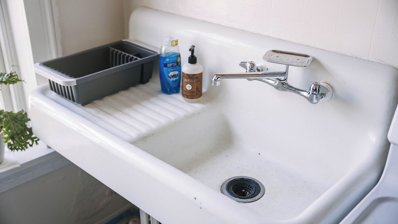 Photo of Bathroom in Leesburg's Old and Historic District