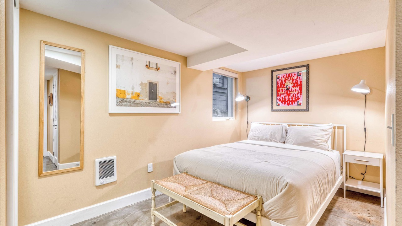 Photo of Bedroom in Goose Hollow