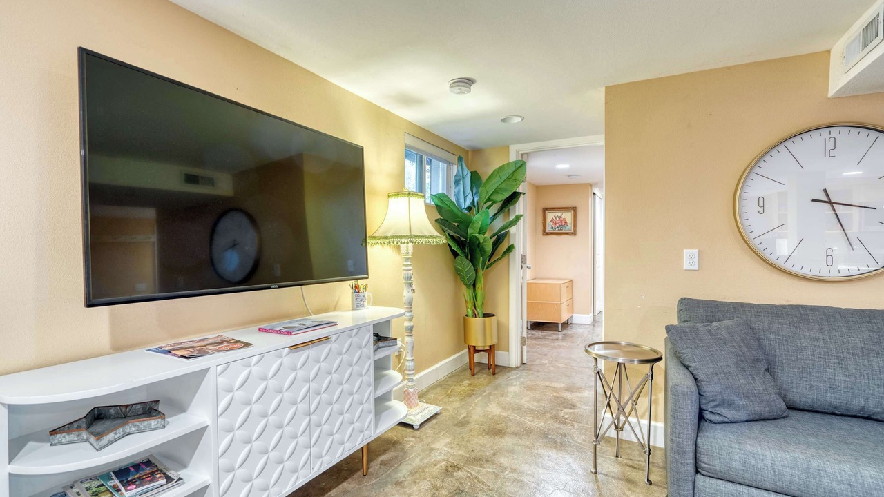 Photo of Livingroom in Goose Hollow