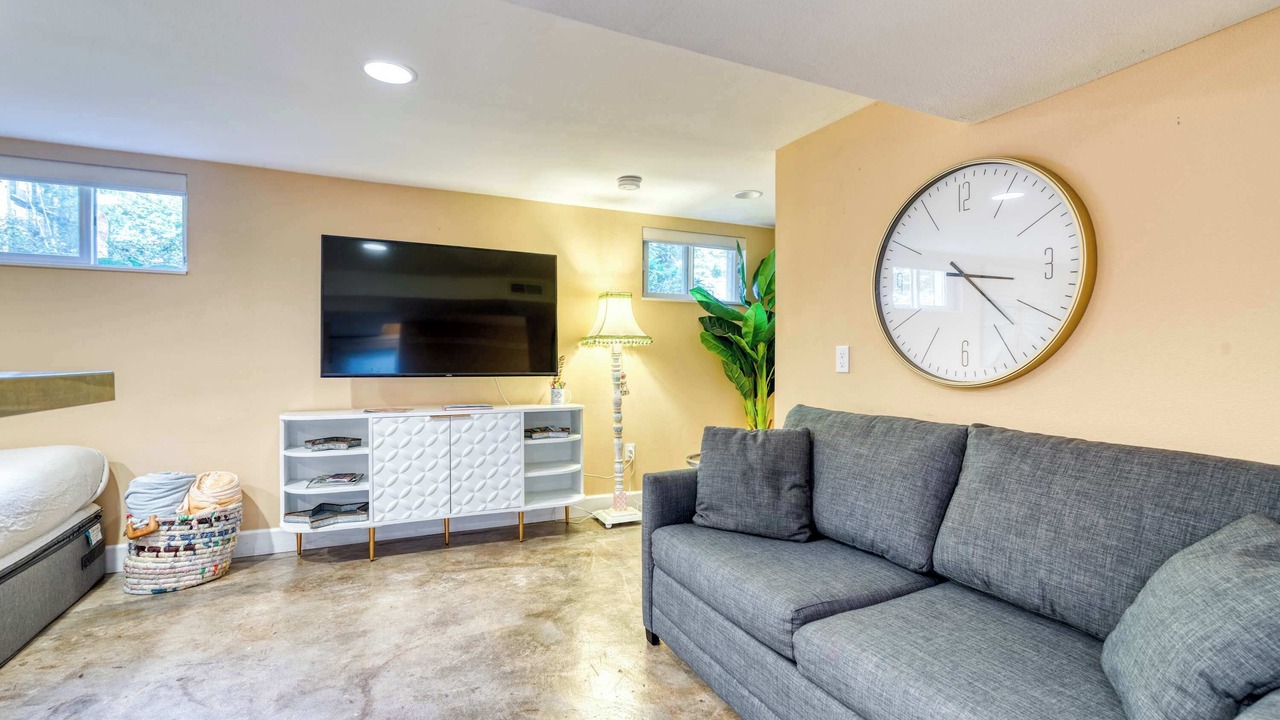 Photo of Livingroom in Goose Hollow