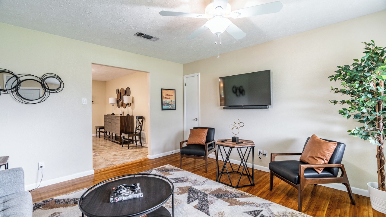 Photo of Livingroom in Sherwood