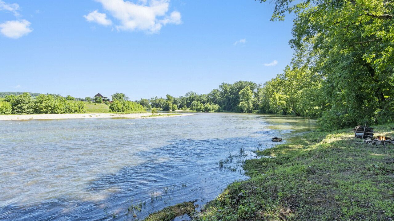 Photo of Others in Tecumseh