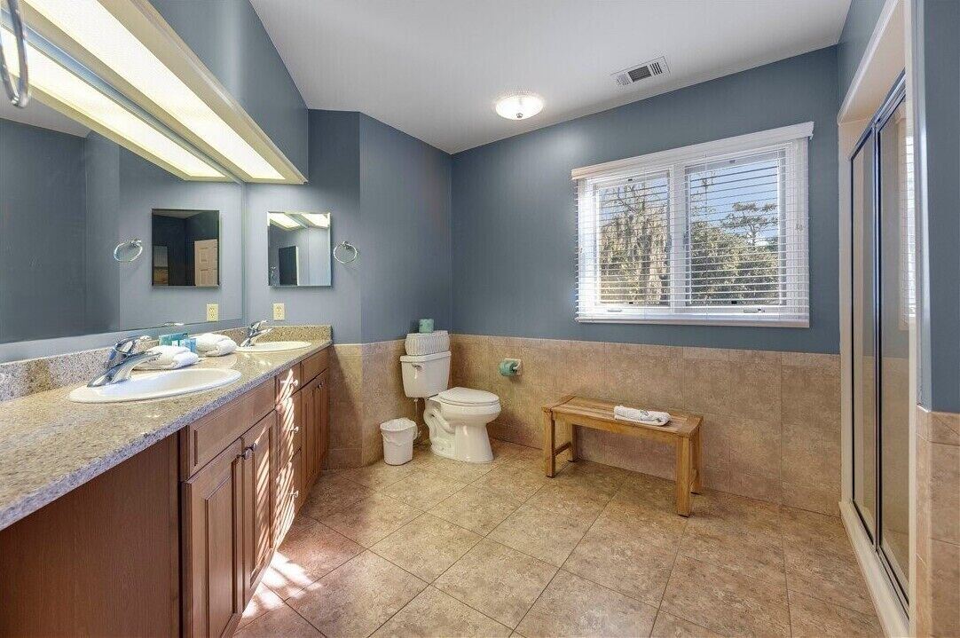 Photo of Bathroom in Shipyard Plantation