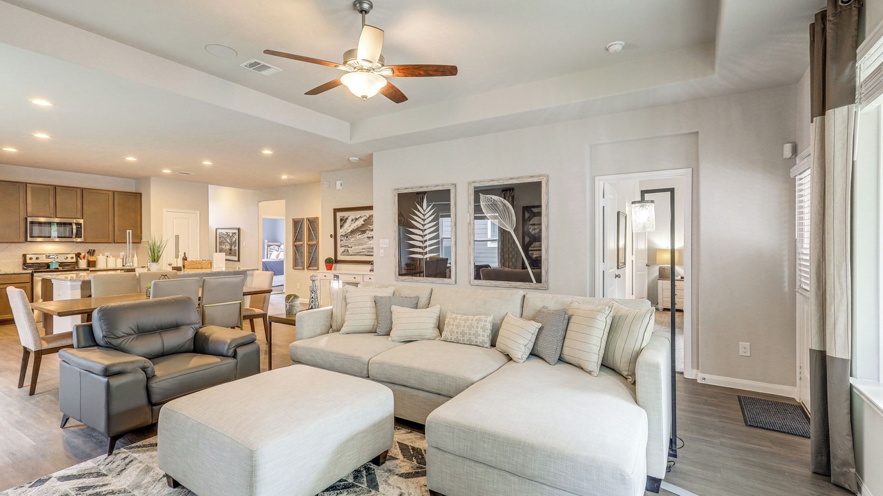Photo of Livingroom in College Station