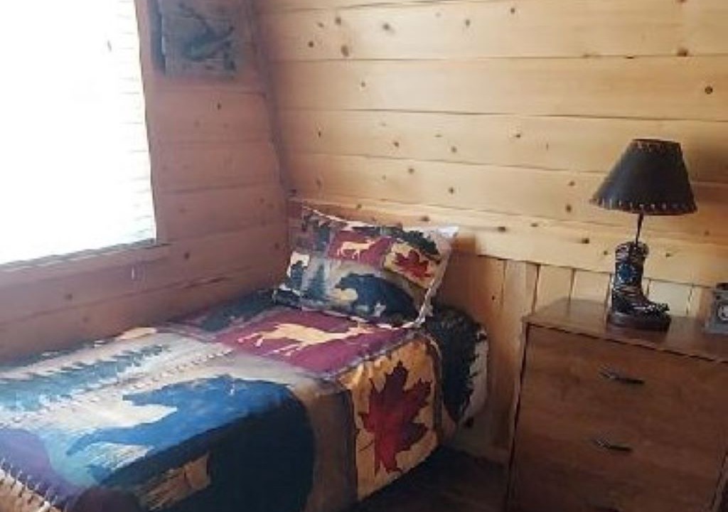 Photo of Bedroom in Mammoth Creek