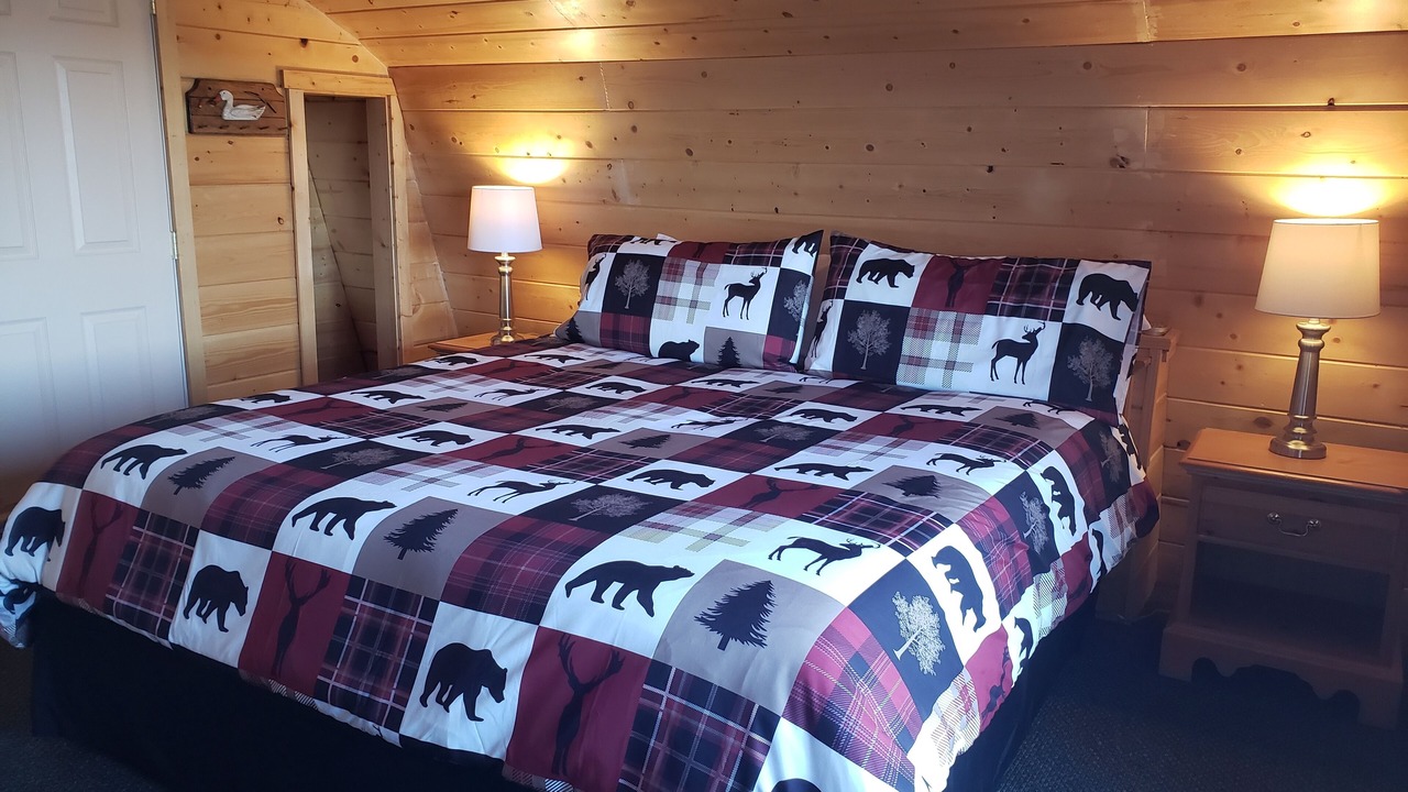 Photo of Bedroom in Mammoth Creek