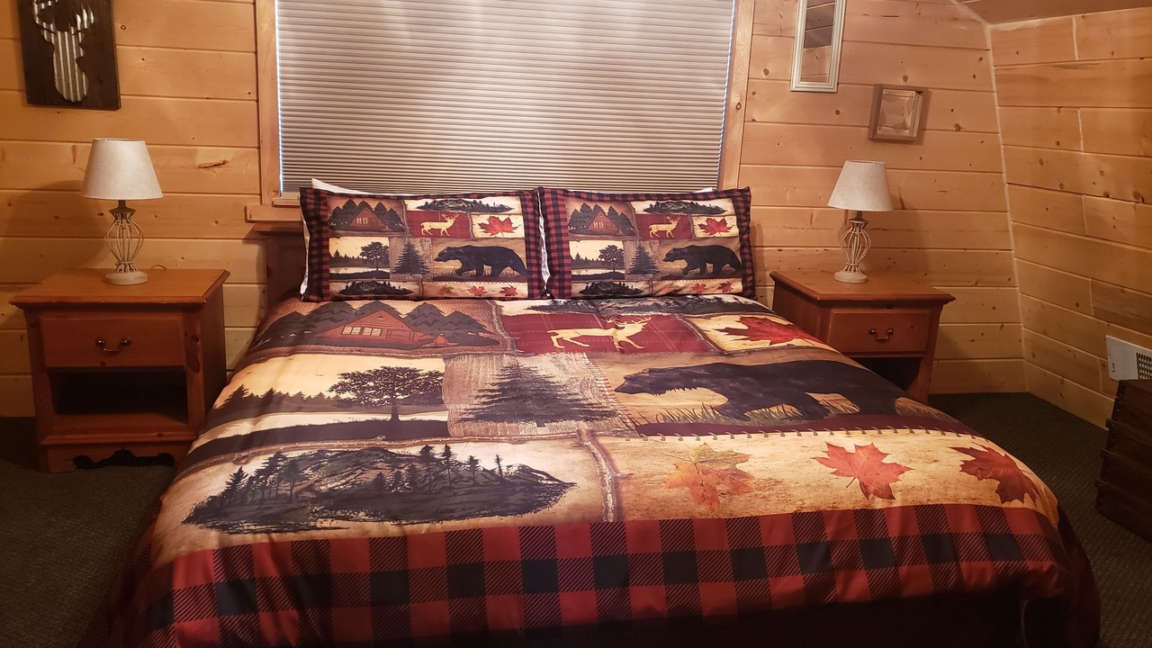Photo of Bedroom in Mammoth Creek