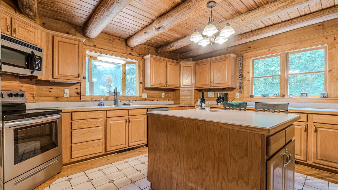 Photo of Kitchen in Dahlonega