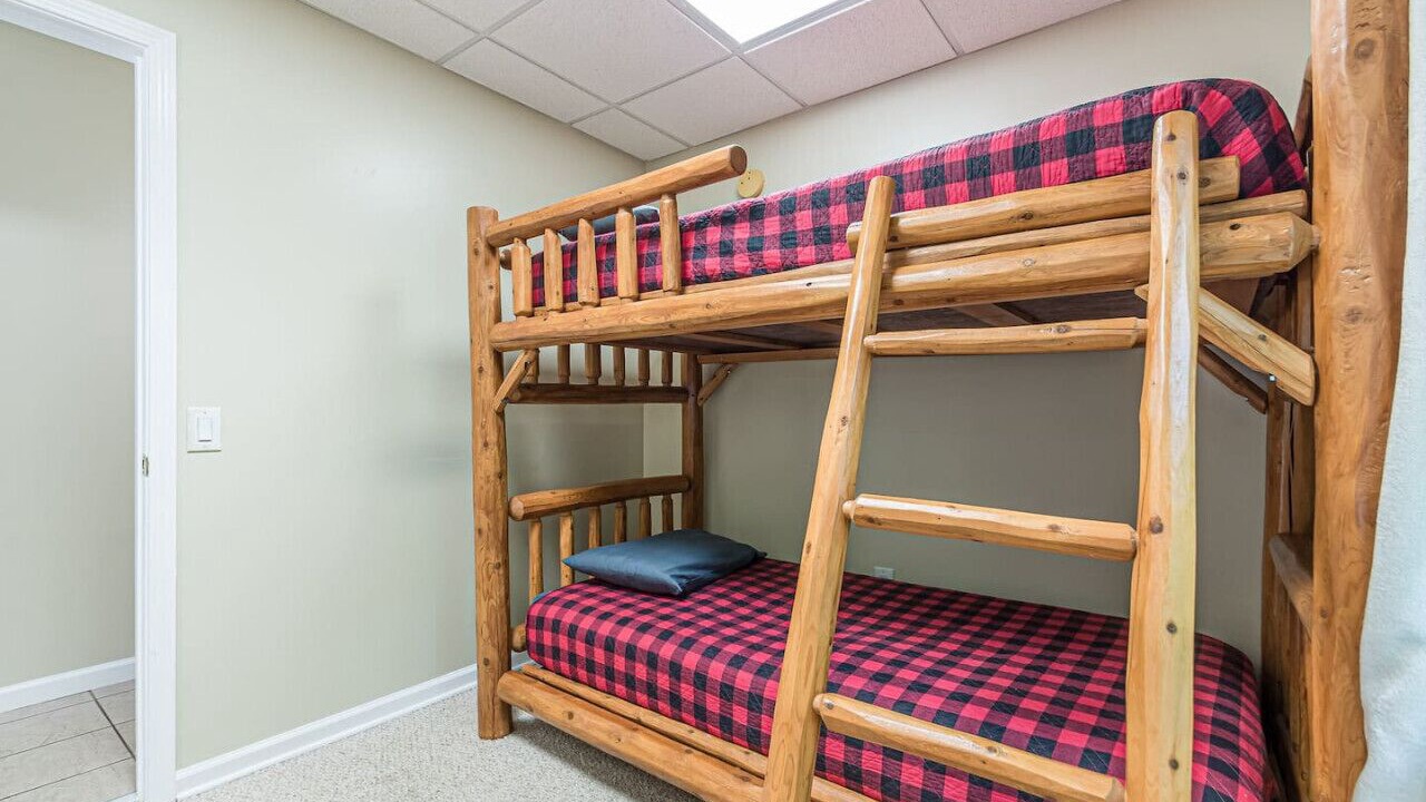 Photo of Bedroom in Dahlonega