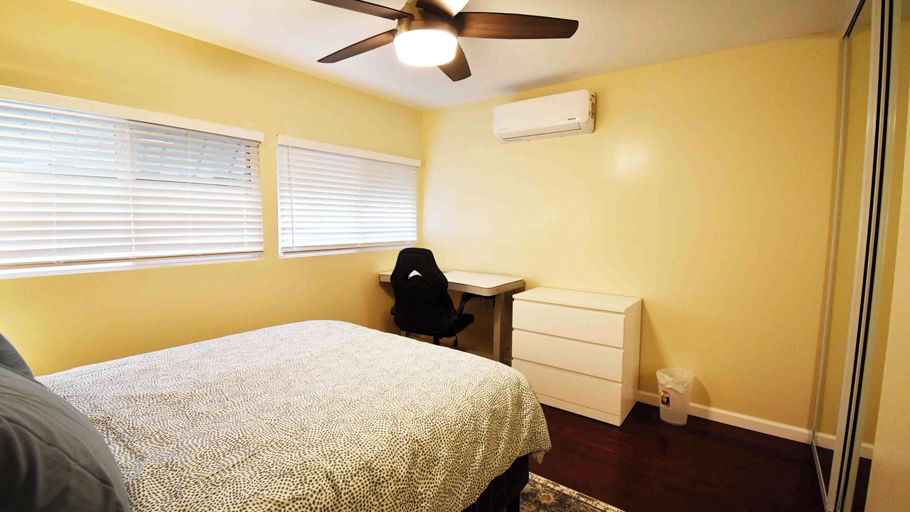 Photo of Bedroom in Canoga Park