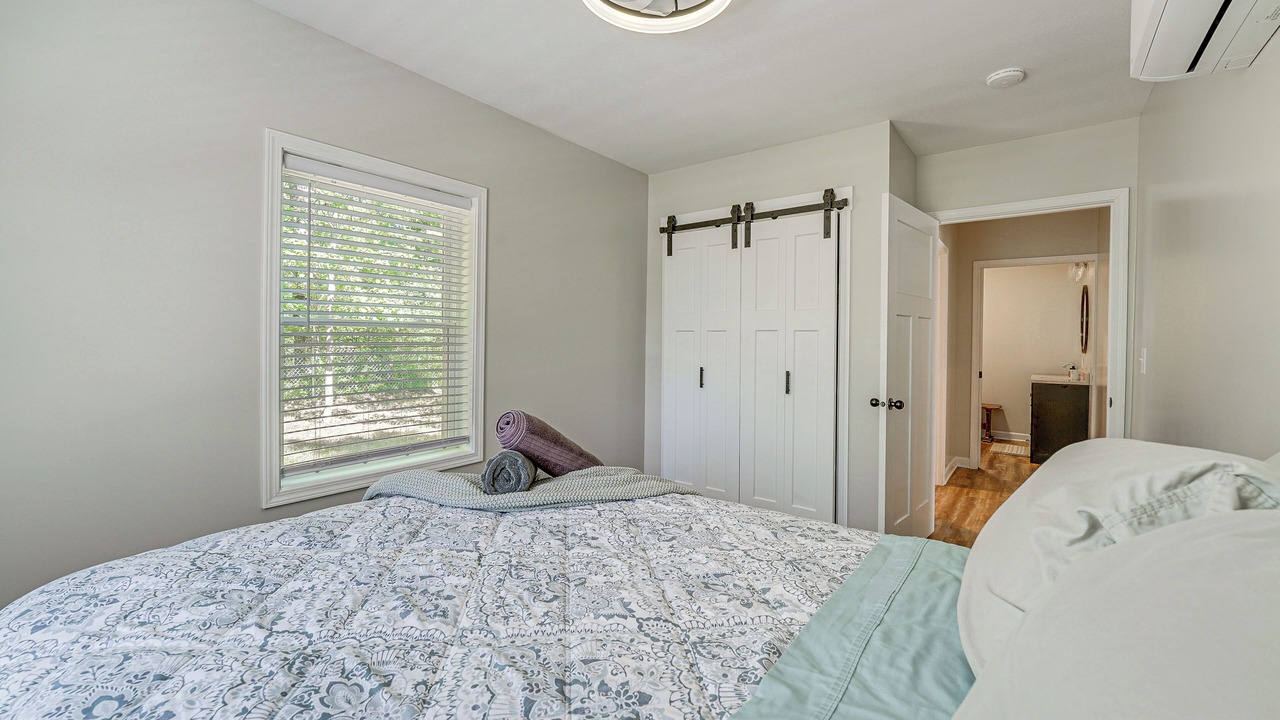 Photo of Bedroom in Idlewild