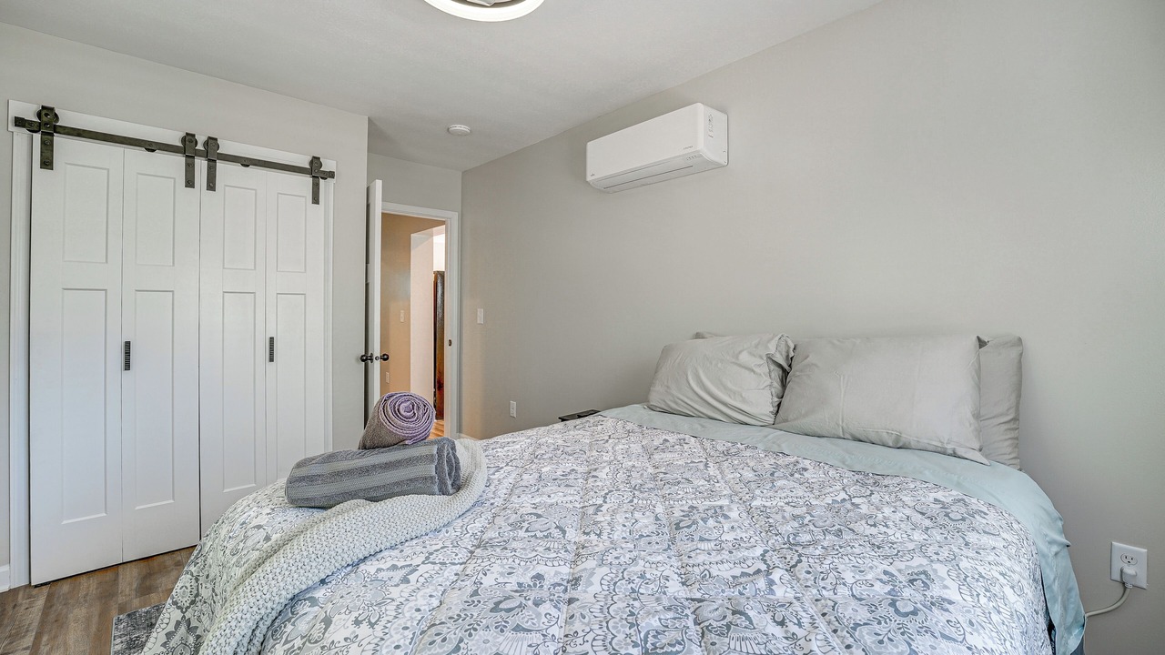 Photo of Bedroom in Idlewild