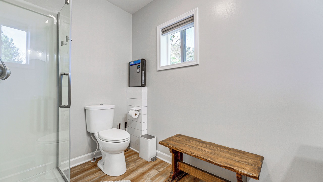 Photo of Bathroom in Idlewild