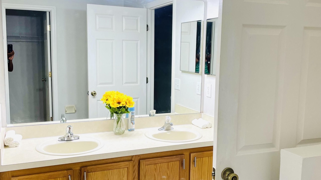 Photo of Bathroom in Sunset Ridge