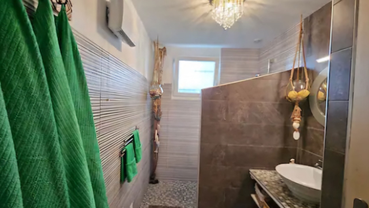 Photo of Bathroom in Sablons