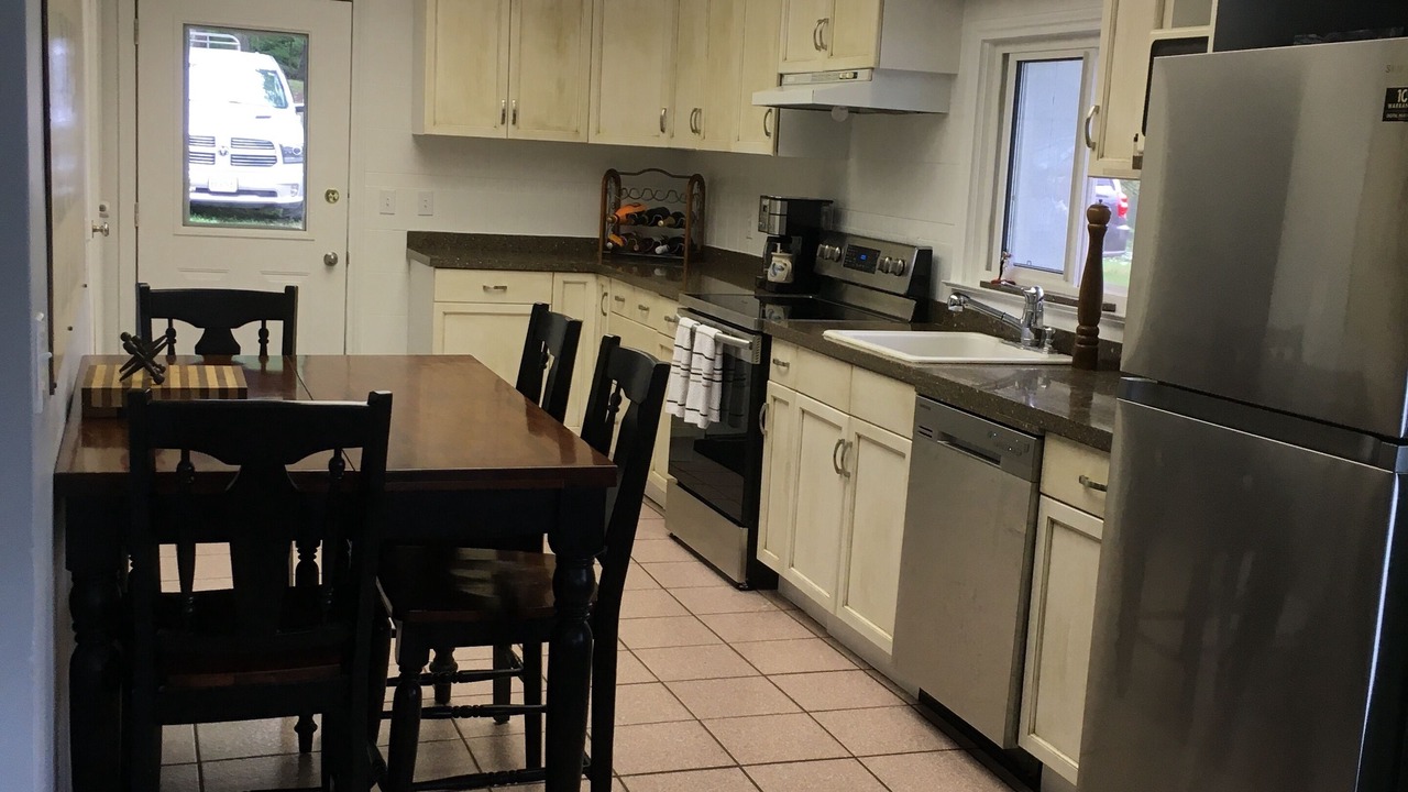 Photo of Kitchen in Parry Sound