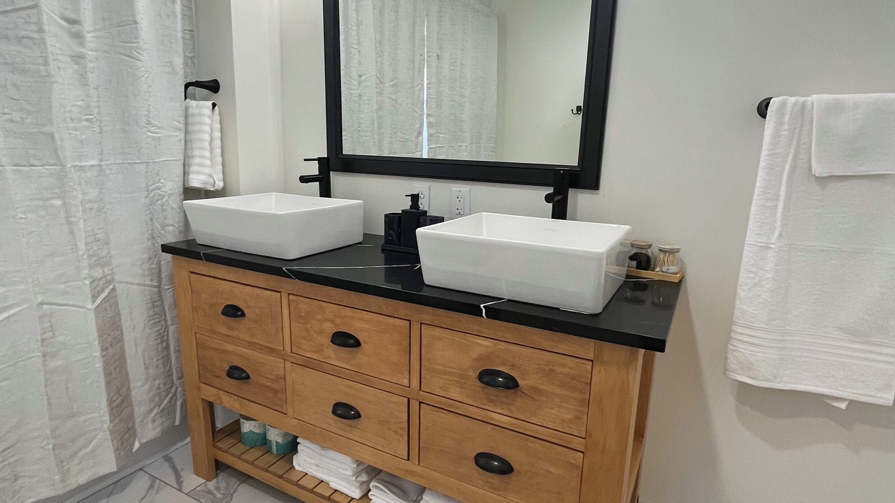 Photo of Bathroom in College Hill