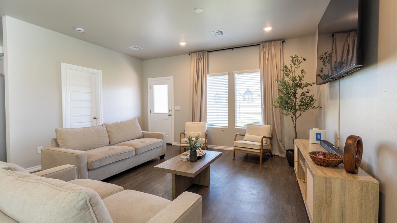 Photo of Livingroom in Yukon