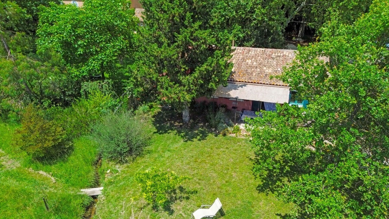 Photo of Outdoor in Mouries