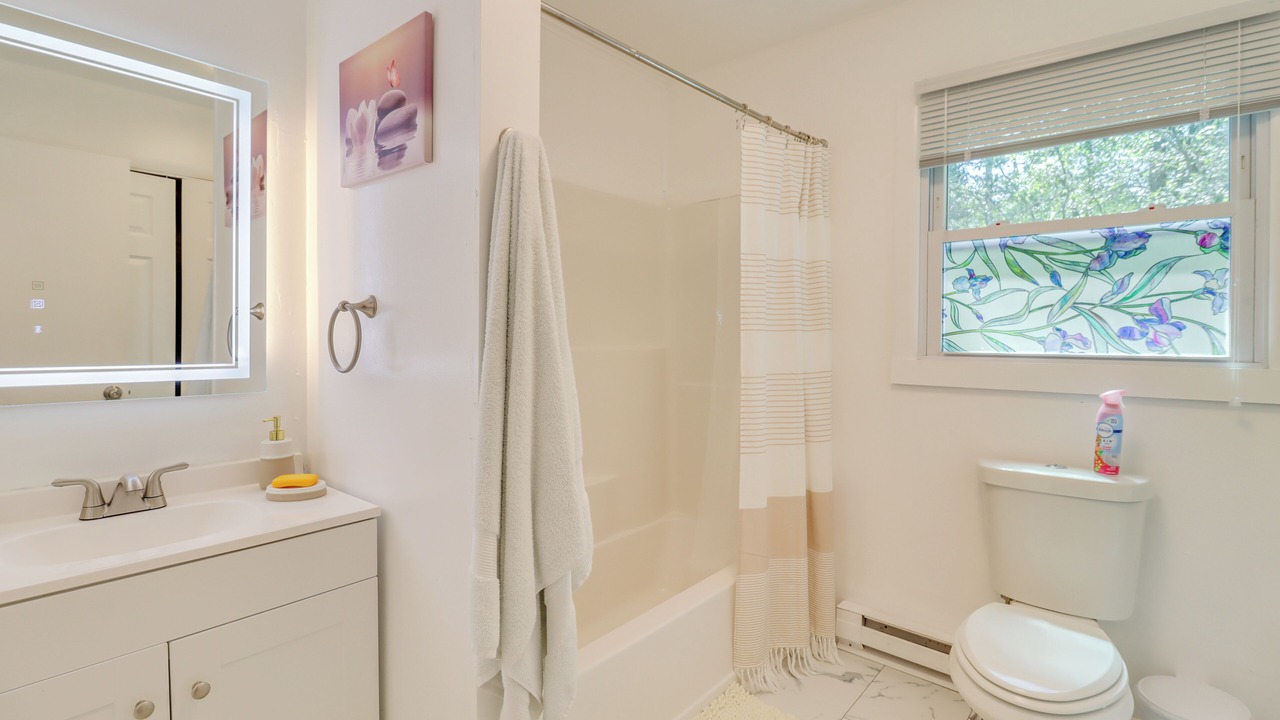 Photo of Bathroom in Long Pond