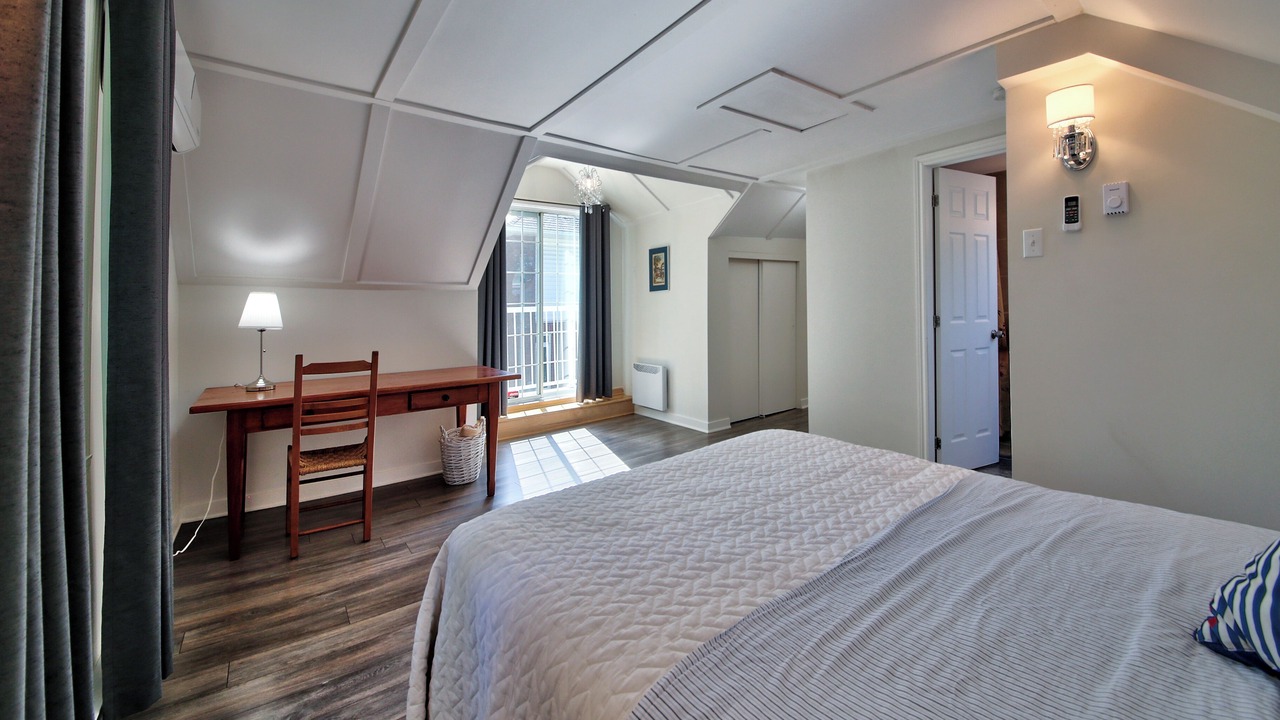 Photo of Bedroom in Dorval