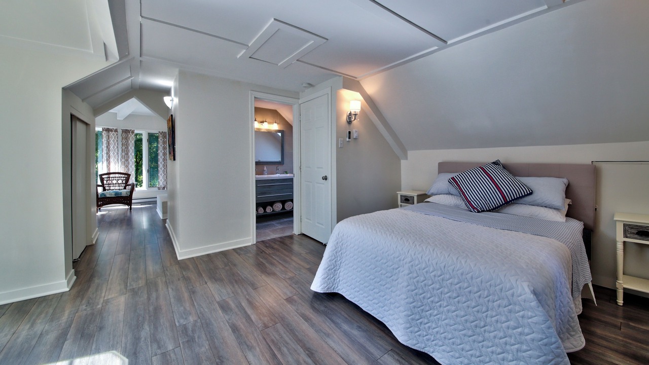Photo of Bedroom in Dorval