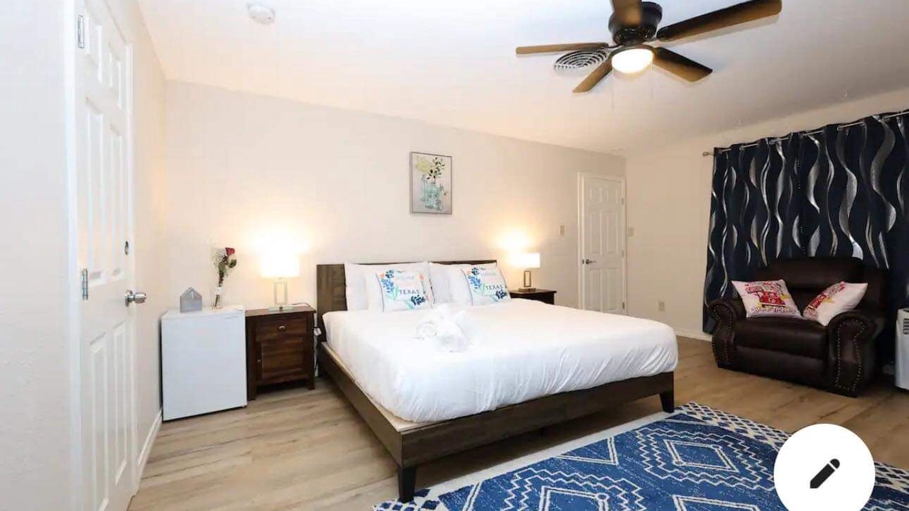 Photo of Bedroom in Bay Area