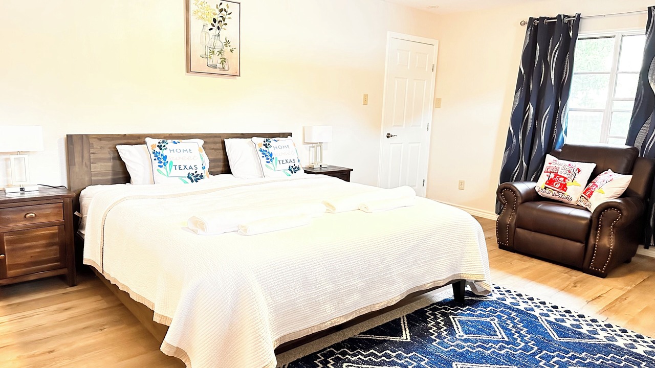 Photo of Bedroom in Bay Area