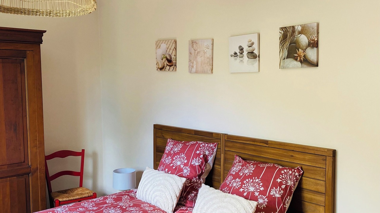 Photo of Bedroom in Saint-Vincent-de-Barbeyrargues