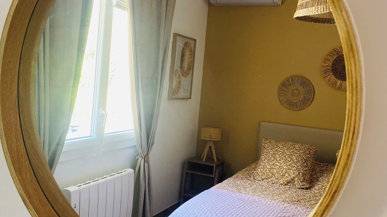 Photo of Bedroom in Saint-Vincent-de-Barbeyrargues