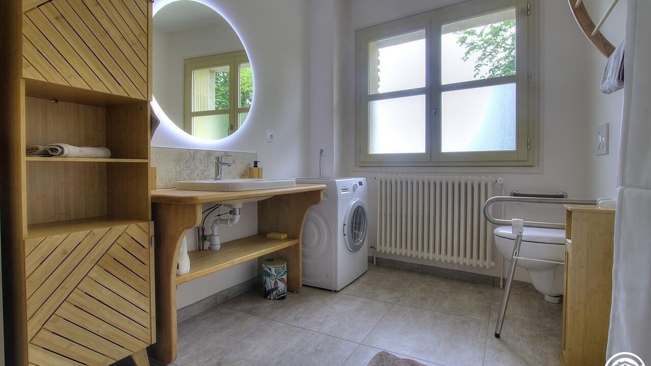 Photo of Bathroom in Amberieu-en-Bugey